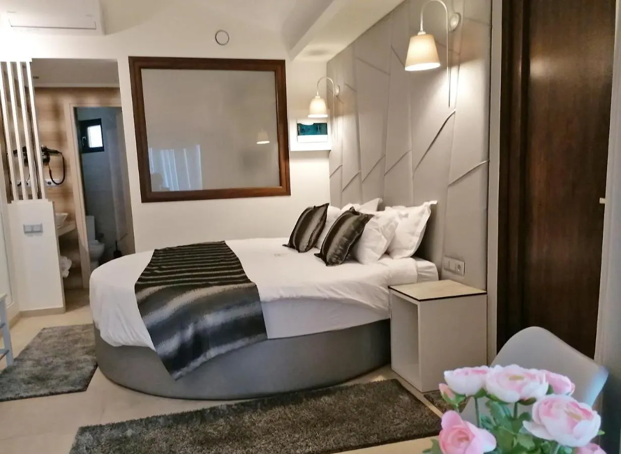 Ask Cozy Rooms Thessaloniki Greece